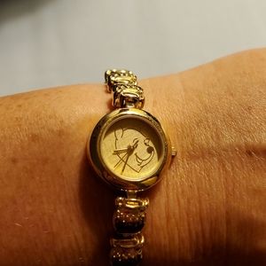 Very adorable Disney Winnie the Pooh watch